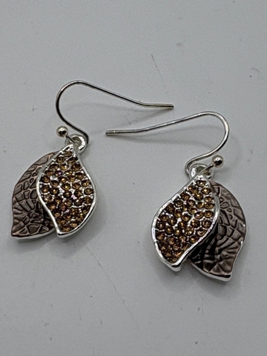 amanda blu Jewelry - Amanda Blu Brown Crystal Leaf Drop Earrings